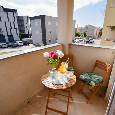 Apartman To&Ni Free Parking Zadar Buitenkant foto