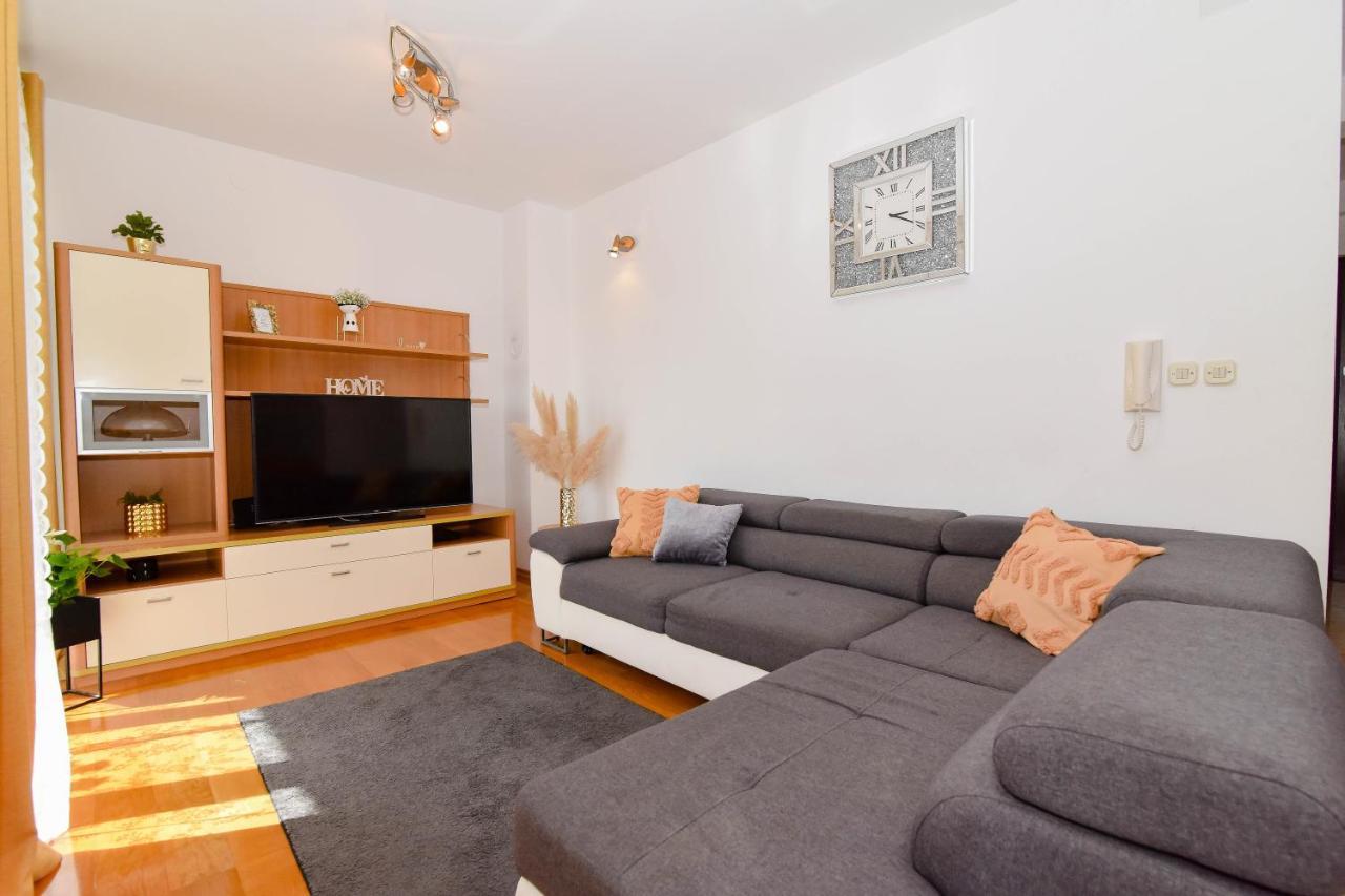 To&ni Free Parking Appartement